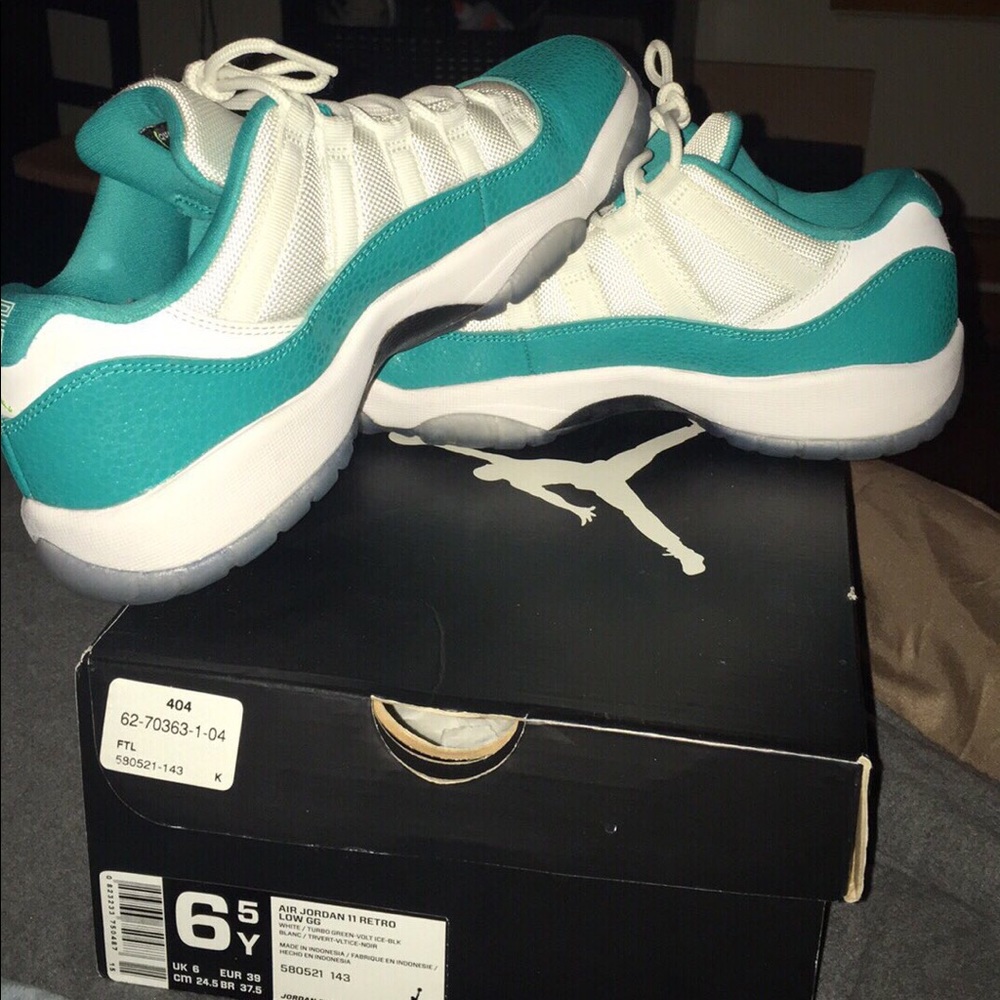 Aqua 11s Jordan's