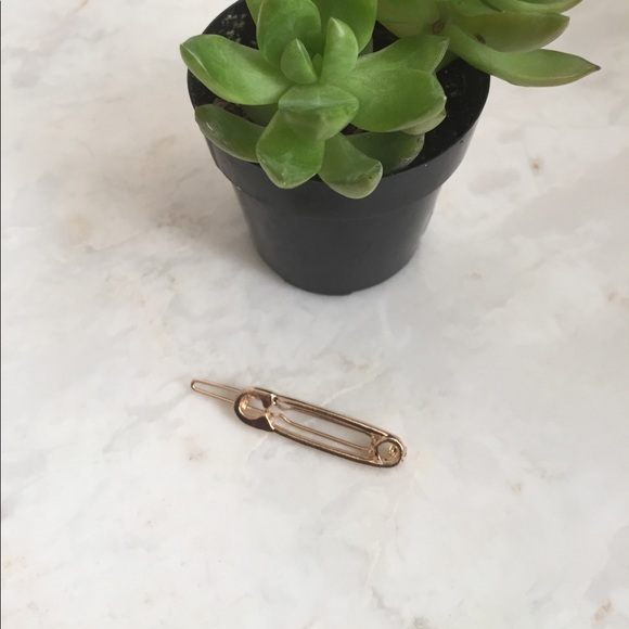 Safety Pin Hair clips /barrettes (two) - Picture 2 of 3