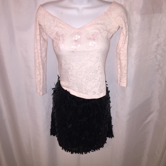 BCBG size 8 rectangular sequin mini skirt $249 - Picture 5 of 5