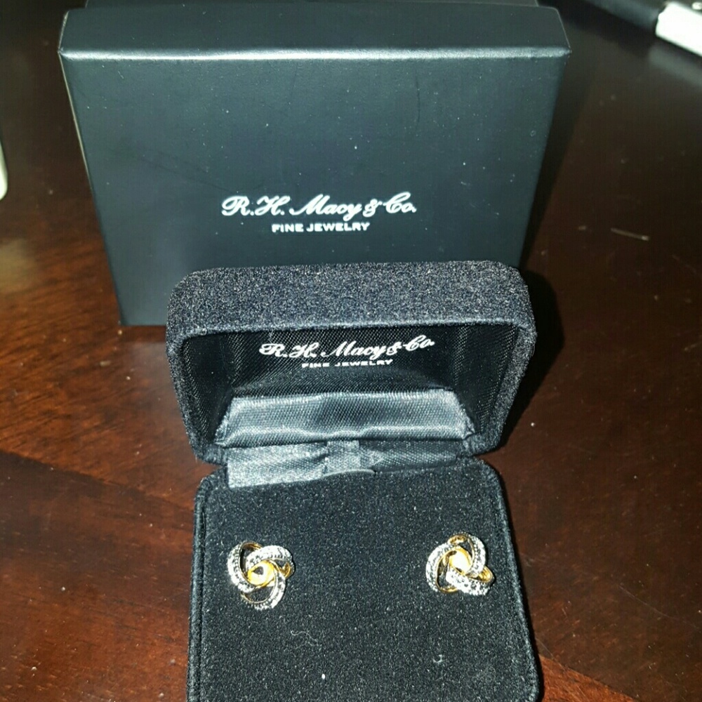 14k gold swarovski knot earrings