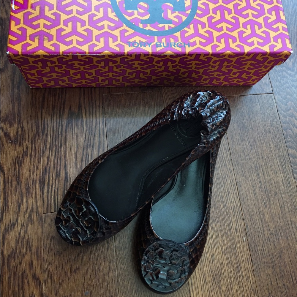 NEW NWT Tory Bury snake skin pattern flat shoes
