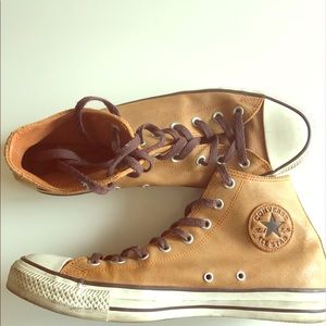 Hightop converse
