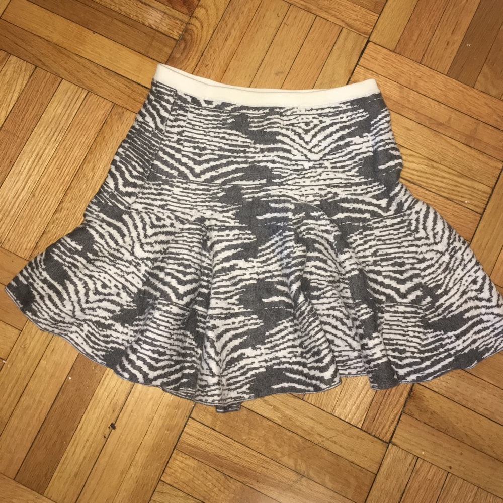 Townsen size XS pleated zebra print skirt