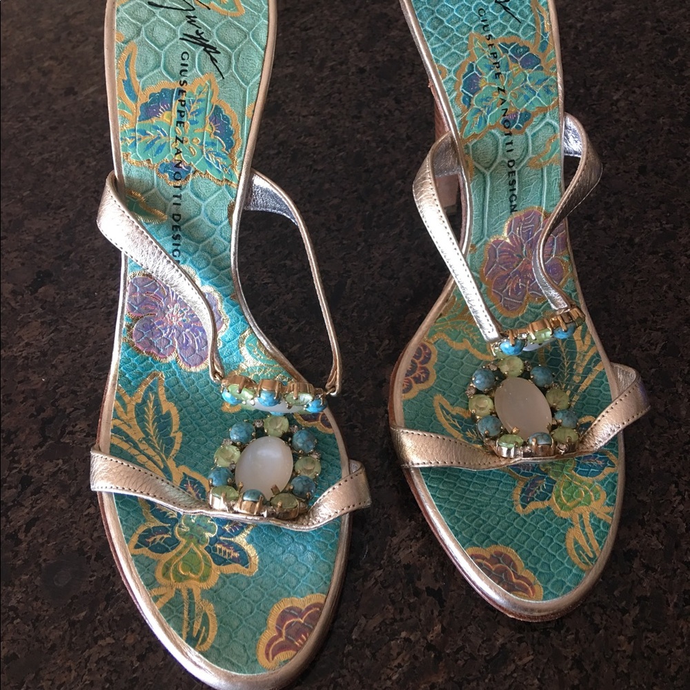 Giuseppe Zanotti 's heels size 381/2 New  .