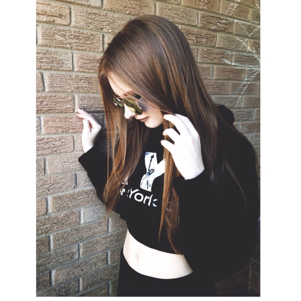 CROPPED HOODIE 💋