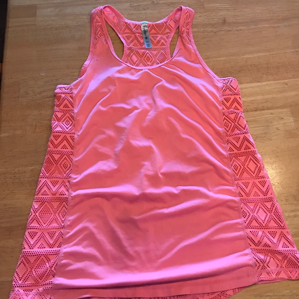 Work out top!