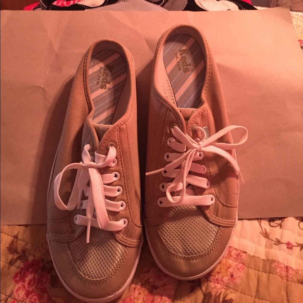 Keds slip on tennis shoes