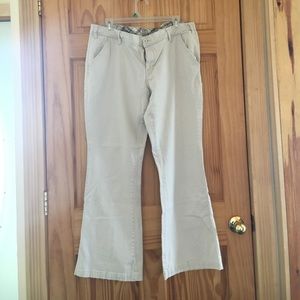 Arizona jean co. Khakis