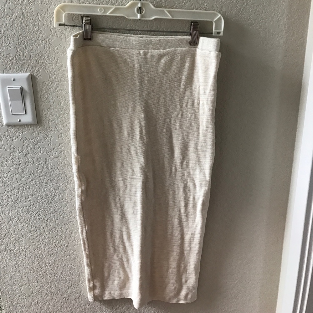 White knit pencil skirt