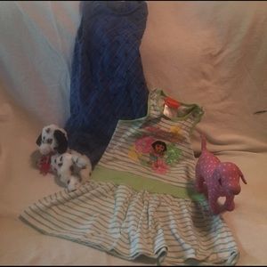 2 size 4T dresses for your Princess. Both in EUR!!