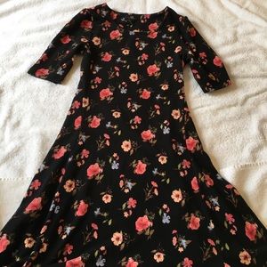 Forever 21 Women's Quarter Sleeve Floral Dress