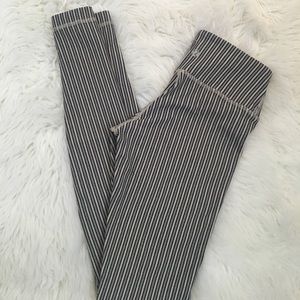 Lululemon leggings!
