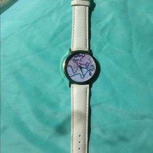 White band world watch (NEEDS BATTERY)