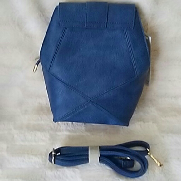 PINK HALEY CROSSBODY PURSE.      BOUTIQUE - Picture 2 of 6