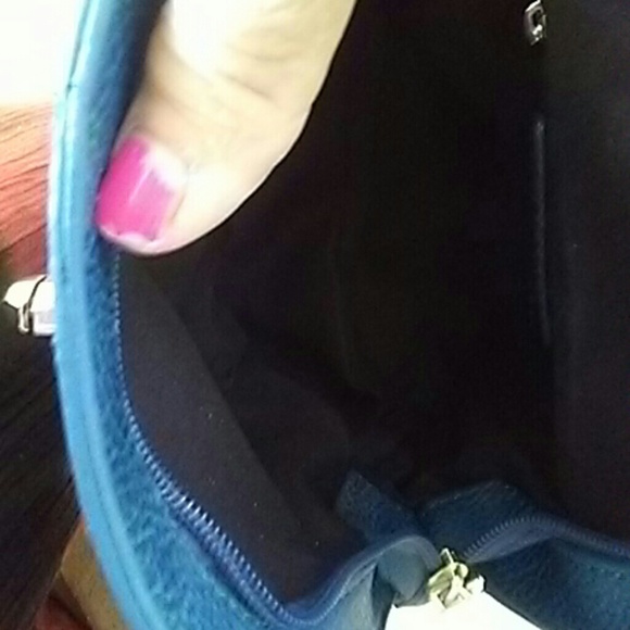 PINK HALEY CROSSBODY PURSE.      BOUTIQUE - Picture 4 of 6