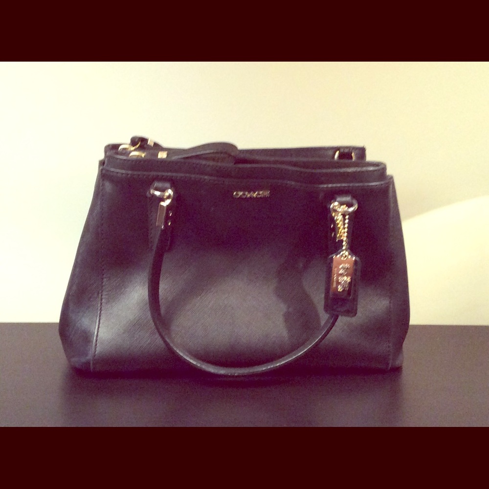 Gently used coach bag cross body/ tote