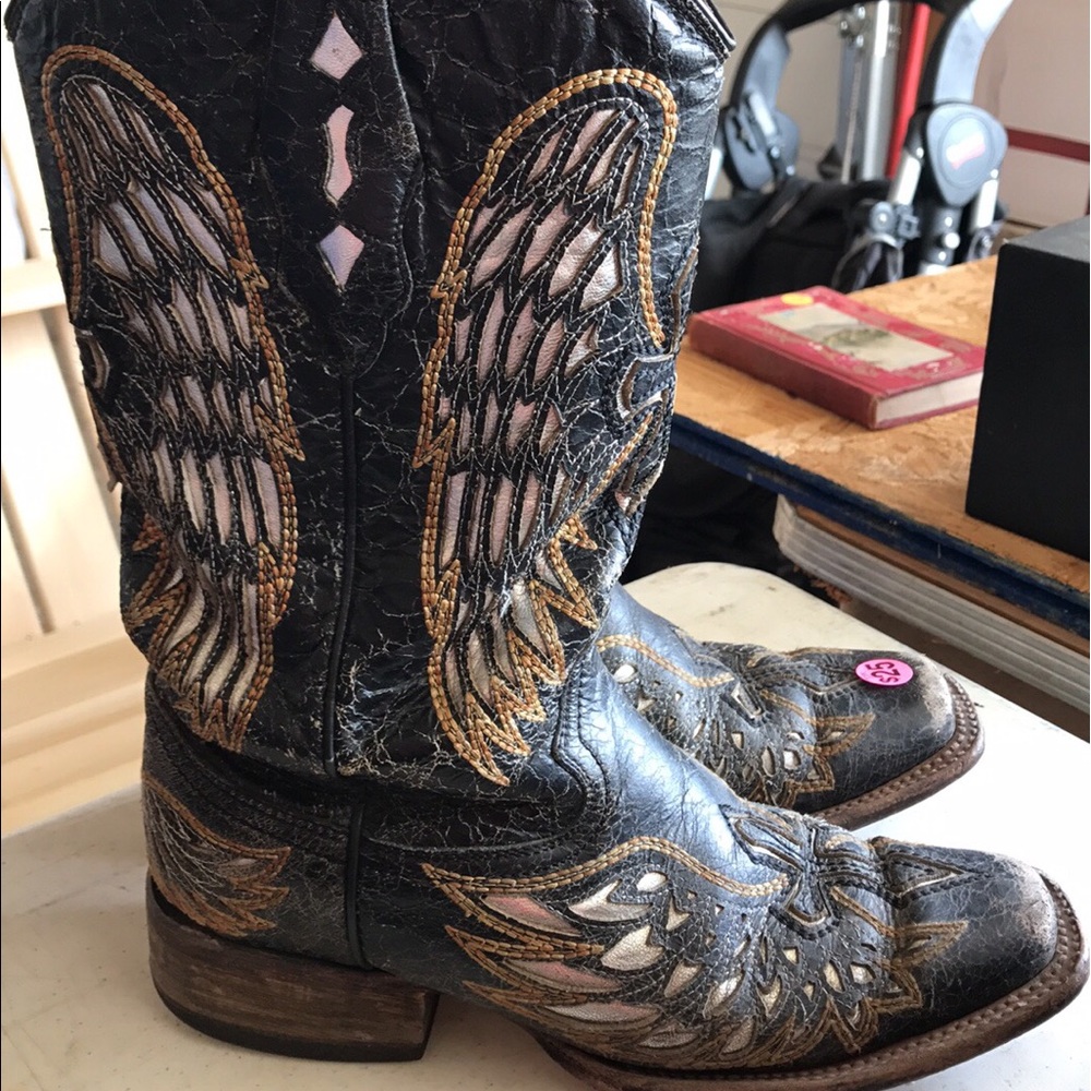 Corral cowboy boots