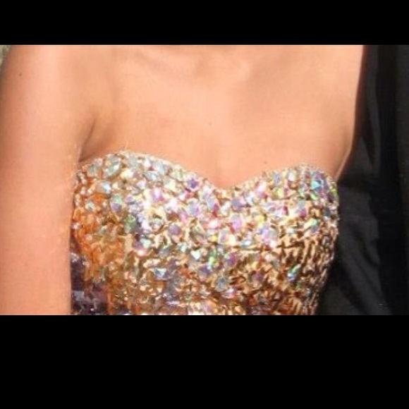 Prom dress - Picture 3 of 3