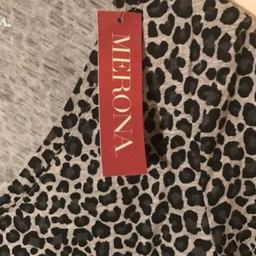 Leopard Vee Tee - Picture 2 of 3