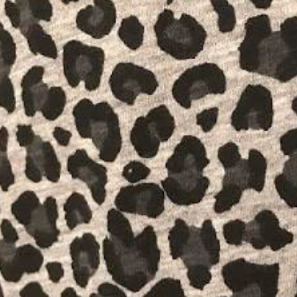 Leopard Vee Tee - Picture 3 of 3