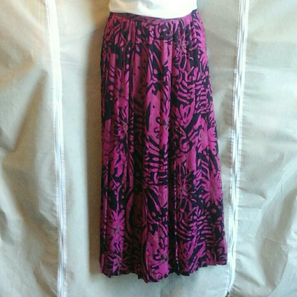 100% silk Christian Dior skirt