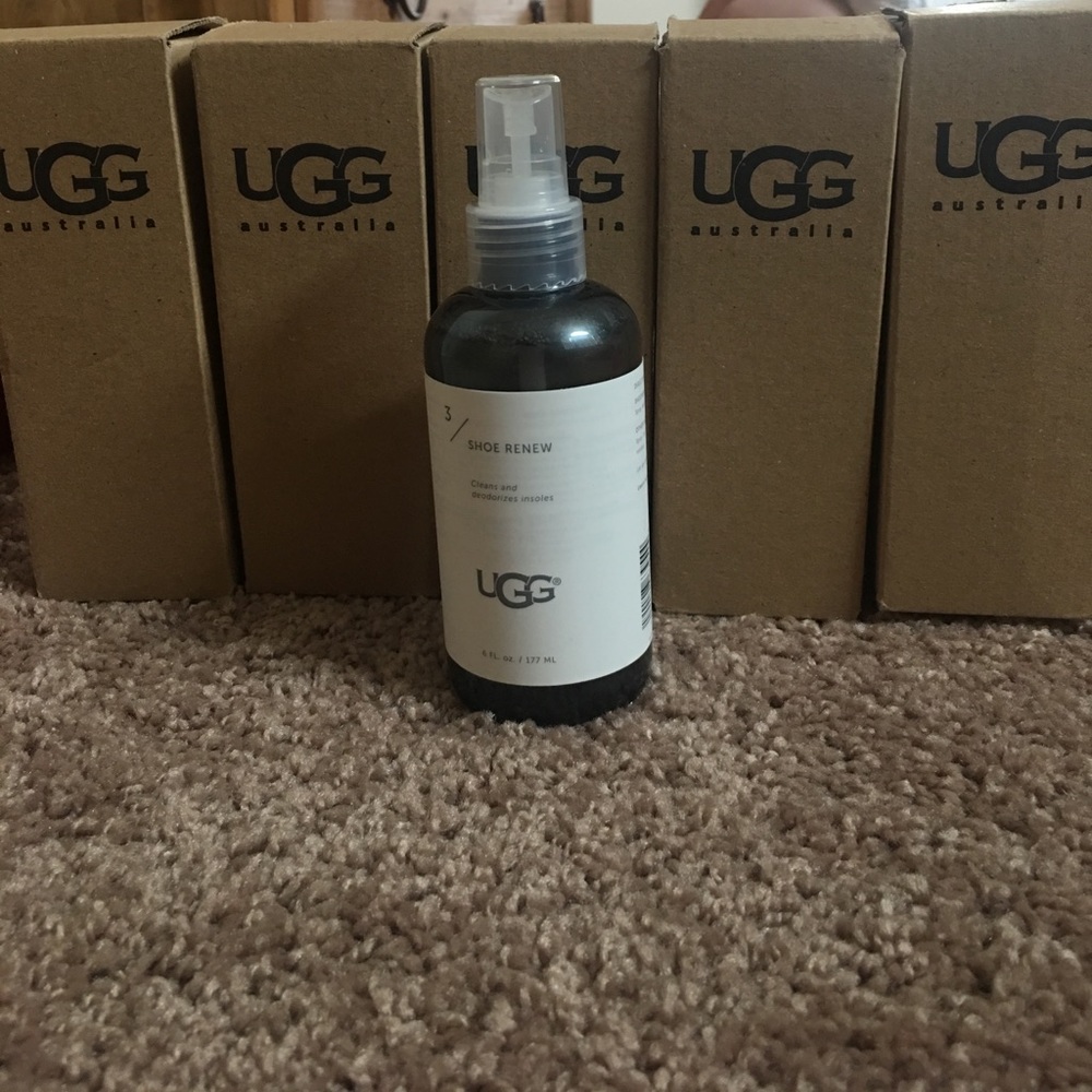 BRAND NEW NEVER USED. UGG step 3 Shoe Renew