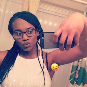 Meet your Posher, Jaquala