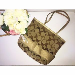 Authentic Coach Signature Large Tote Authentic Coach Signature Large Tote