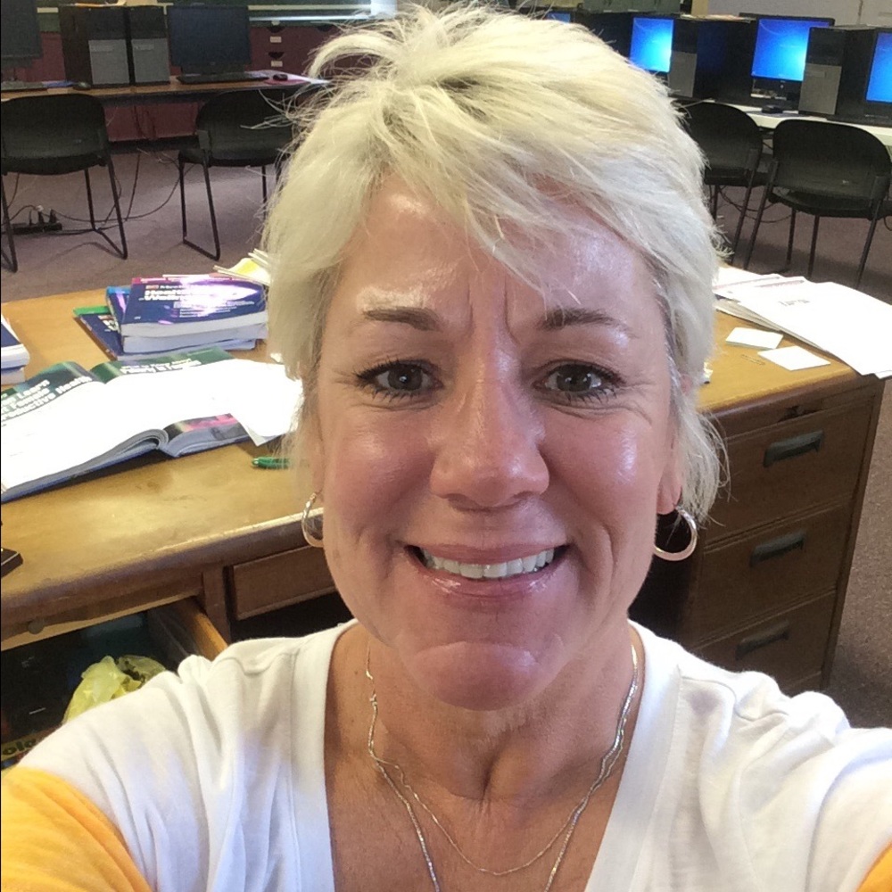 Meet your Posher, Dawna