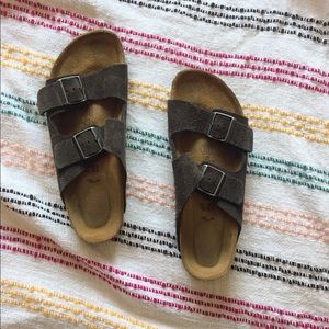 Suede Arizona Birkenstocks! Soft foot bed