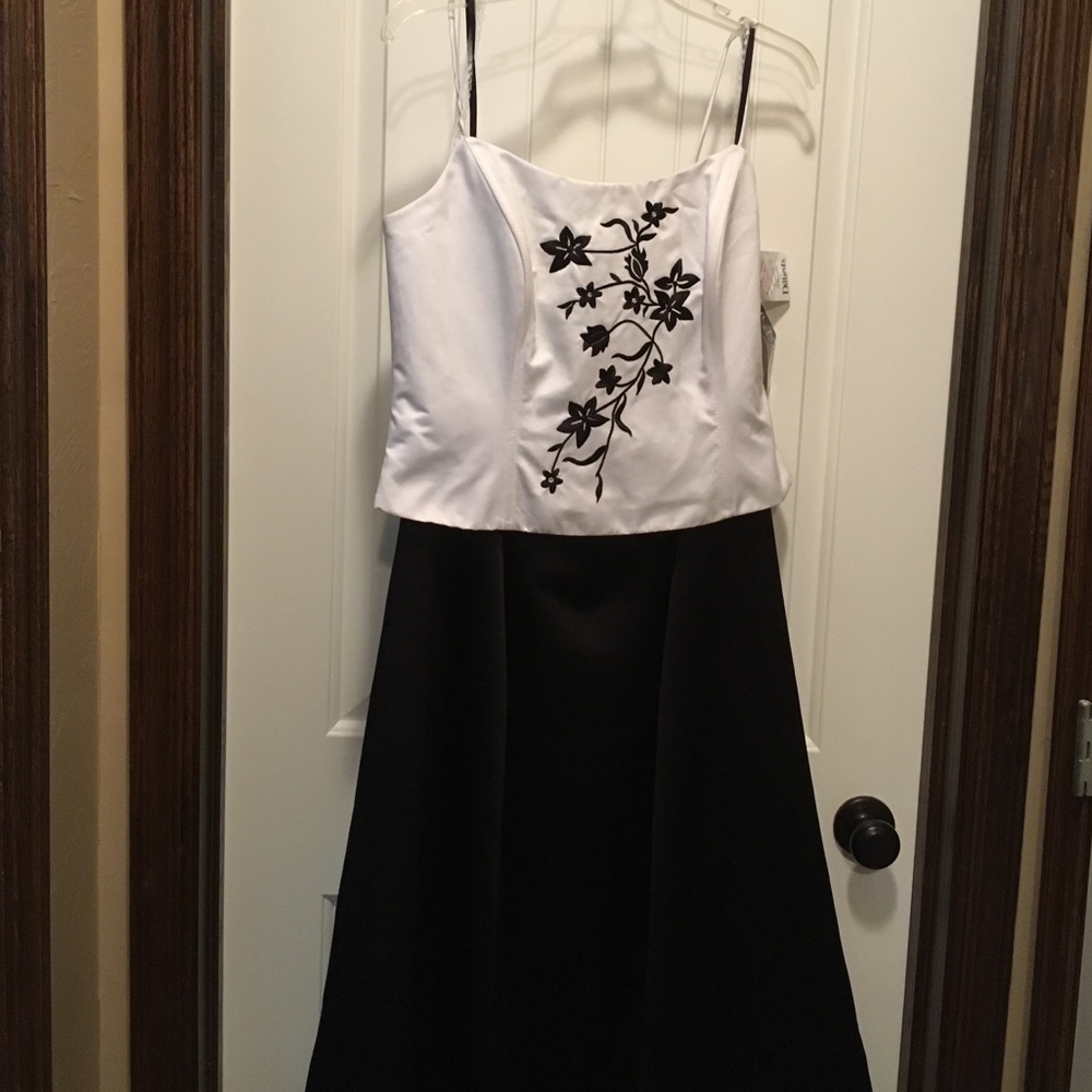 Formal Floor length 2 piece Satin gown. Size 14/10