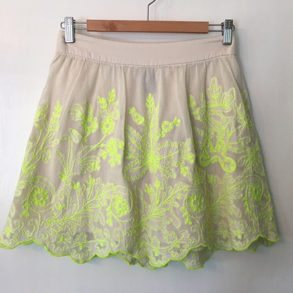 Anthropologie Floral Embroidery Mini Skirt- Size 4