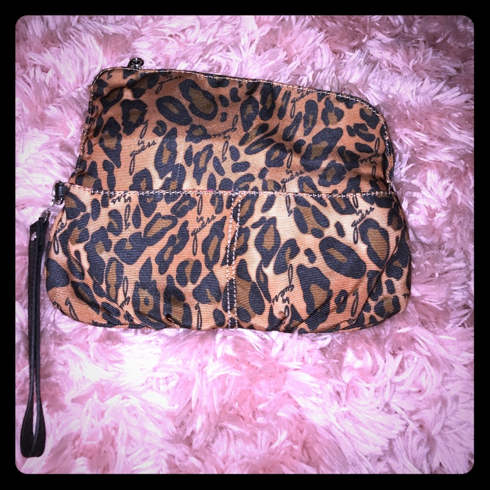 💕Guess 👛💕 - Picture 3 of 5