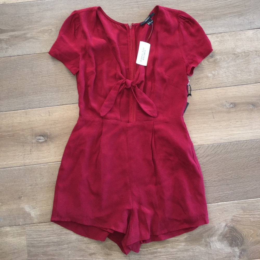 NWT Romper With Cutout