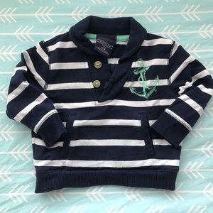 Boy's pull over sweatshirt💙