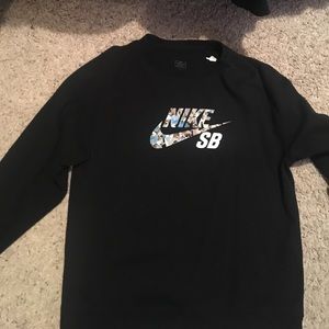 Nike SB sweater