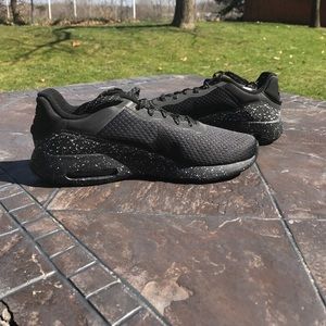 Nike Air Max Modern SE