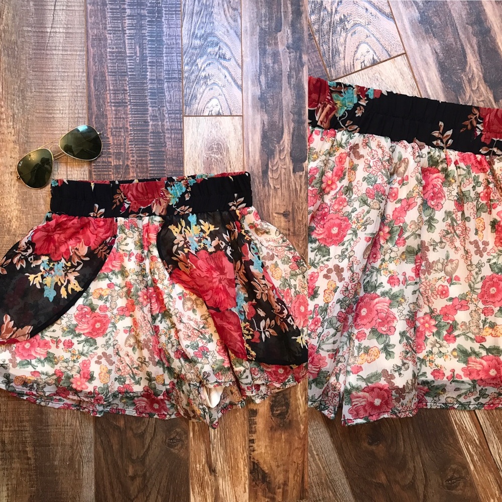 Floral shorts from Nordstrom sz small (2/4)
