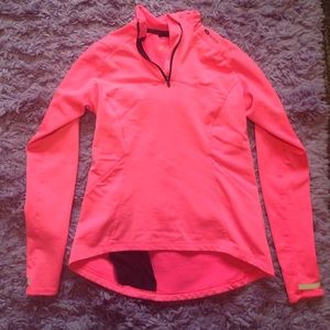 sugoi Tops - Sugirió work out top sugoi Tops - Sugirió work out top