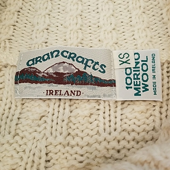 NWOT 100% Merino Wool Sweater, made in Ireland - Picture 3 of 6