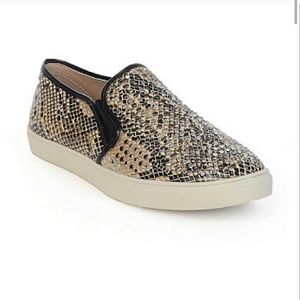Steve madden slip ons