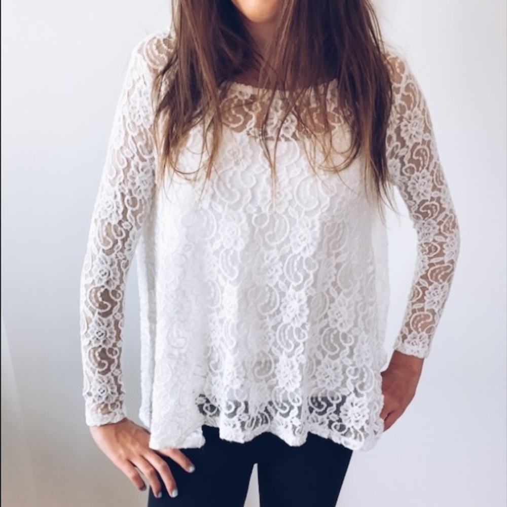 White lace long sleeve blouse