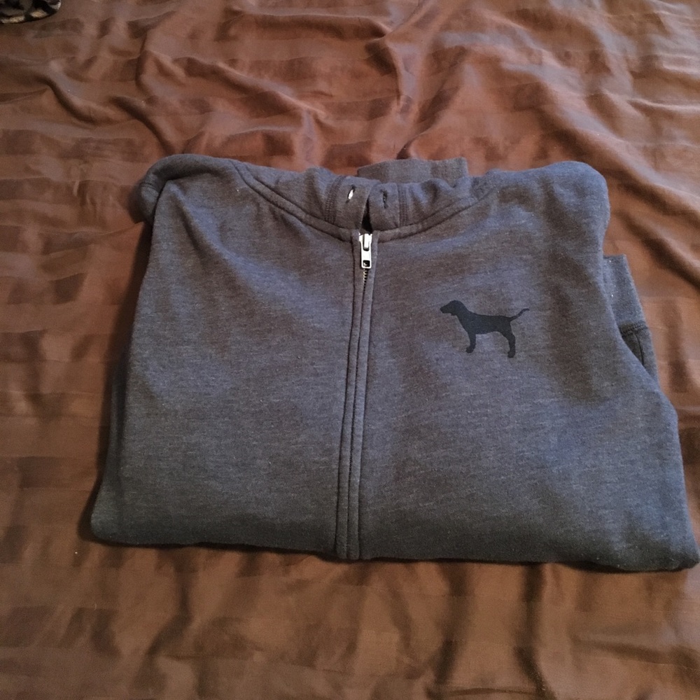 VS pink hoodie