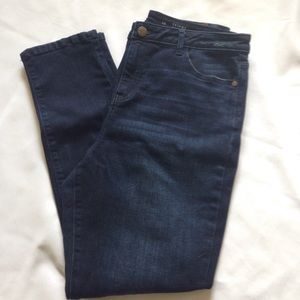 Mid Rise skinny jeans