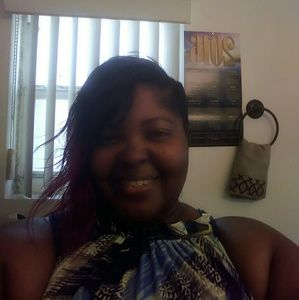 Meet your Posher, Cynthia