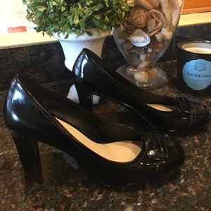 Franco Sarto black patent leather dress shoes