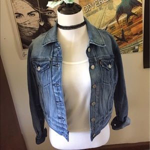 Levi Medium Wash Denim Jacket