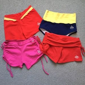 Lot of 4 Shakti Activewear hot yoga shorts, sz Med