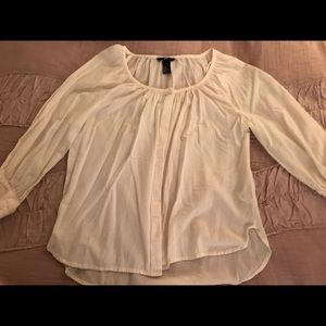 White H&M blouse - perfect for Spring 💐