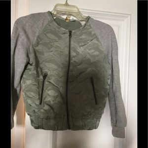 Light weight grey sweat suit top